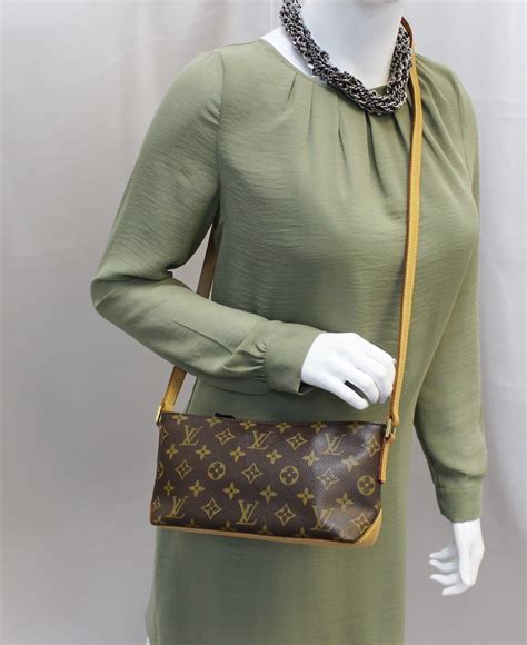 louis vuitton monogram trotteur crossbody|Louis Vuitton crossbody with pouch.